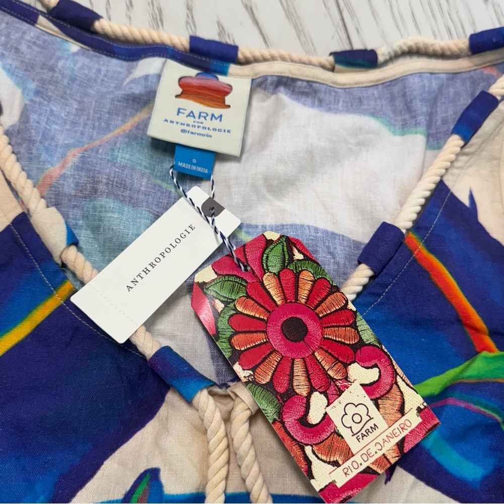 FARM Rio Multicolor V-Neck Top - Picture 12 of 16